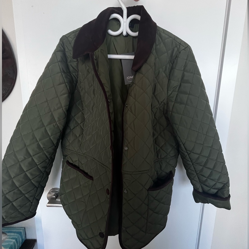 Jones New York Olive Green Jacket with Dark Brown Collar